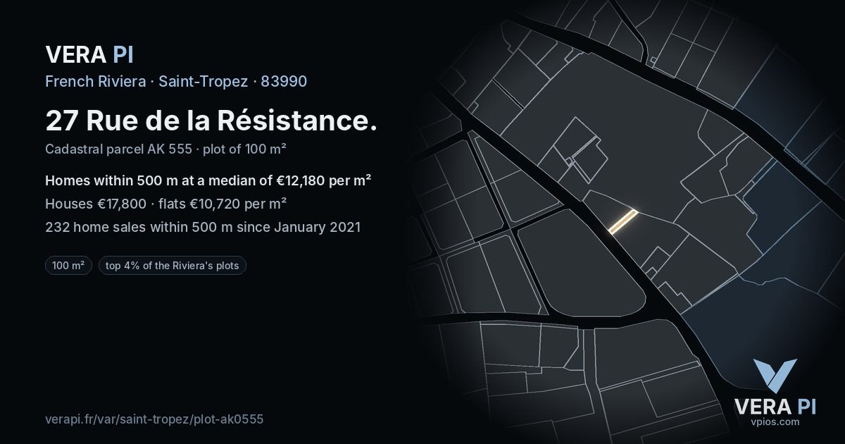 27 Rue de la Résistance, Saint-Tropez at night – the plot lit, the parcels around coloured by the prices near them