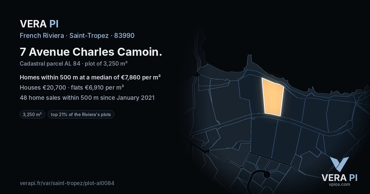 7 Avenue Charles Camoin, Saint-Tropez at night – the plot lit, the parcels around coloured by the prices near them