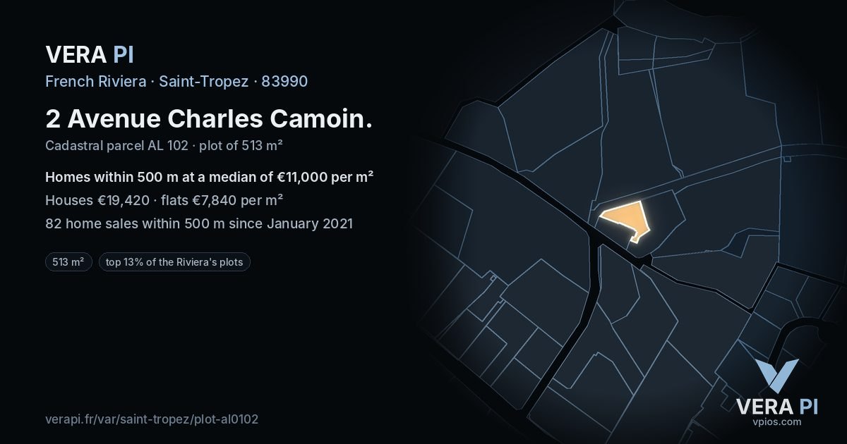 2 Avenue Charles Camoin, Saint-Tropez at night – the plot lit, the parcels around coloured by the prices near them