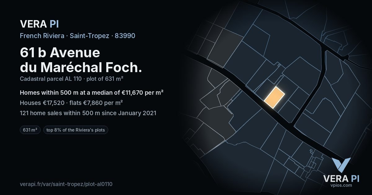 61 b Avenue du Maréchal Foch, Saint-Tropez at night – the plot lit, the parcels around coloured by the prices near them
