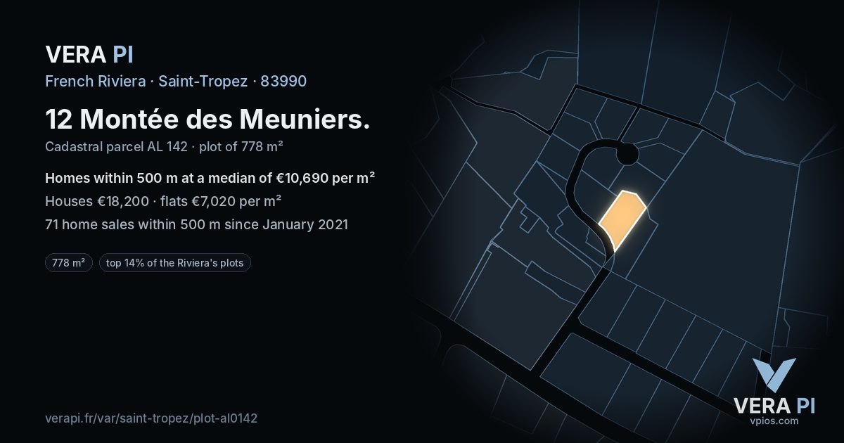 12 Montée des Meuniers, Saint-Tropez at night – the plot lit, the parcels around coloured by the prices near them