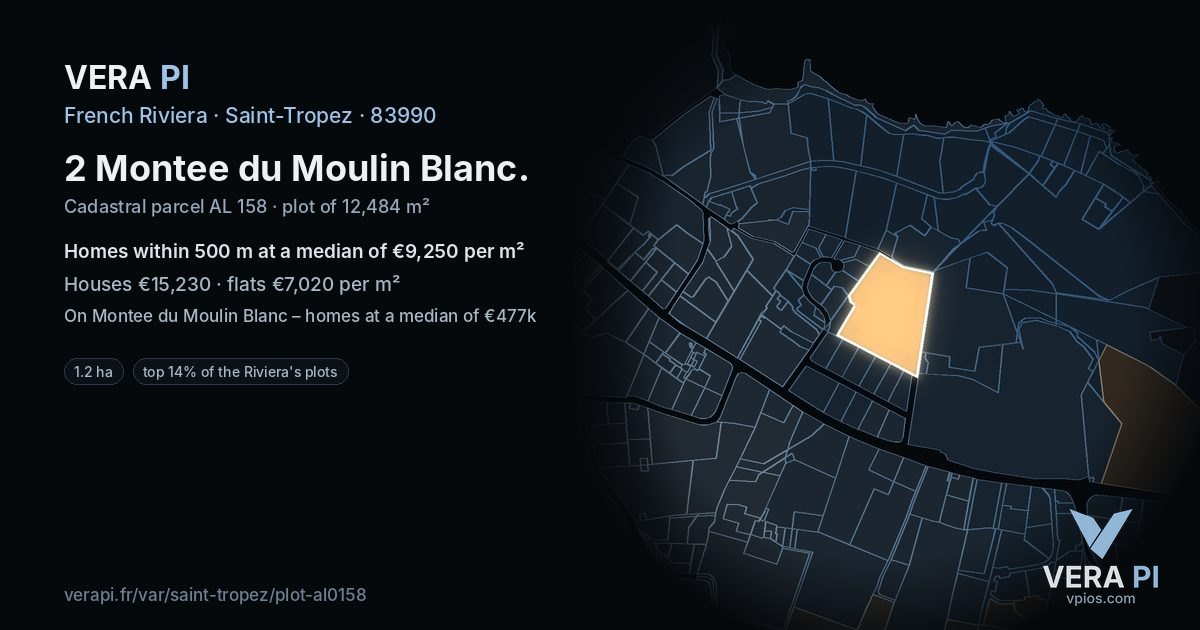 2 Montee du Moulin Blanc, Saint-Tropez at night – the plot lit, the parcels around coloured by the prices near them