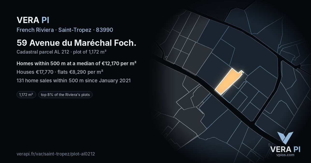 59 Avenue du Maréchal Foch, Saint-Tropez at night – the plot lit, the parcels around coloured by the prices near them