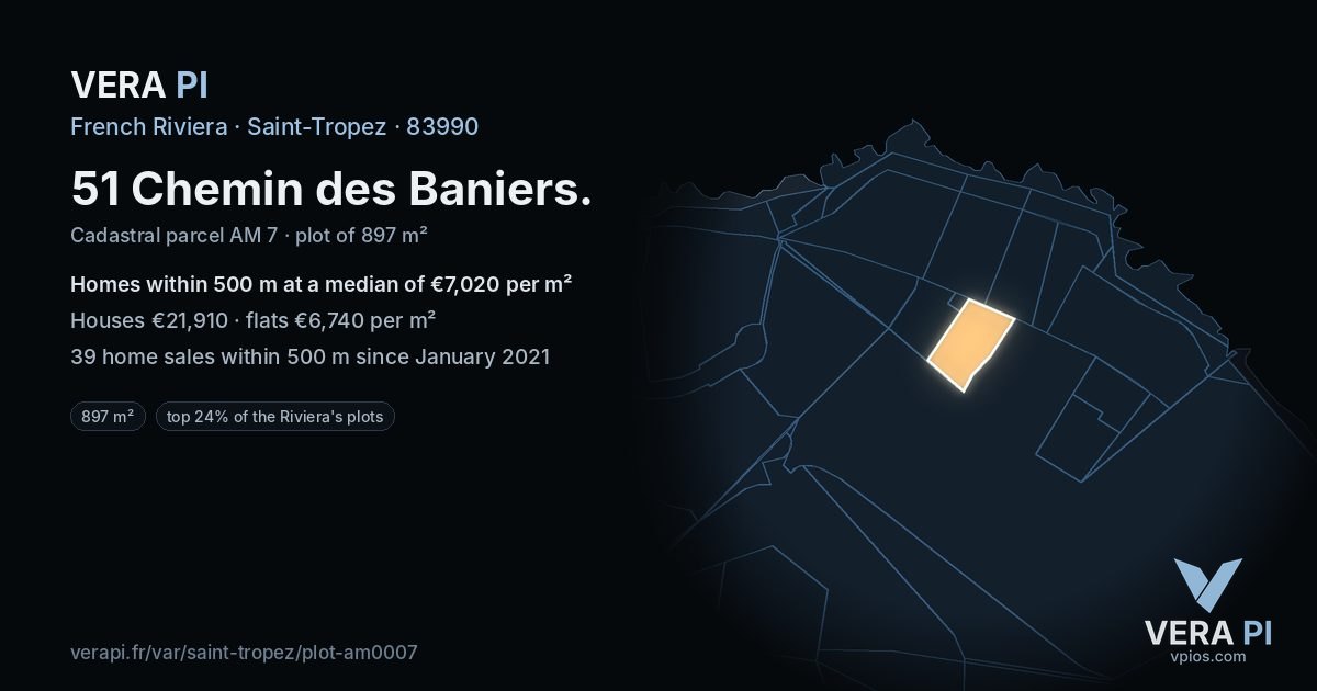 51 Chemin des Baniers, Saint-Tropez at night – the plot lit, the parcels around coloured by the prices near them
