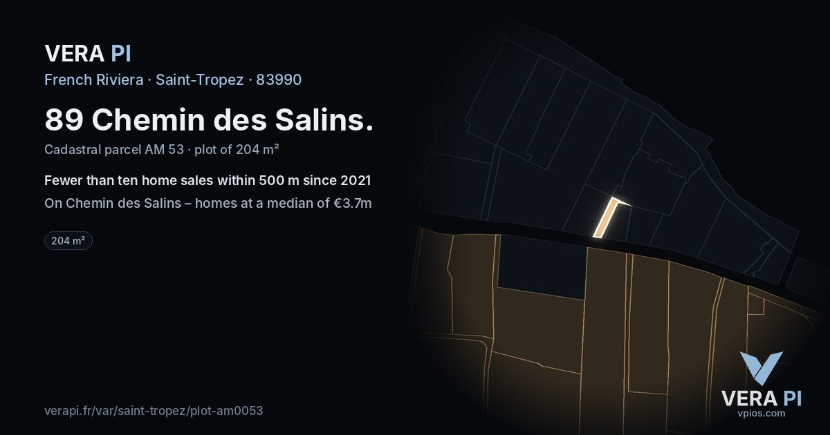 89 Chemin des Salins, Saint-Tropez at night – the plot lit, the parcels around coloured by the prices near them