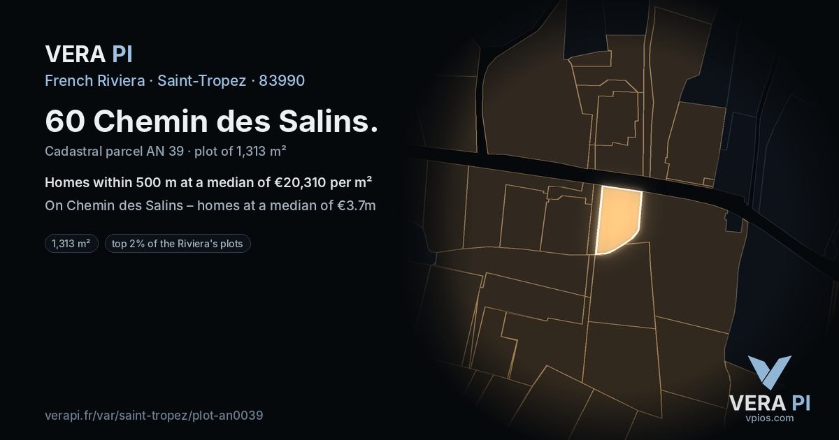 60 Chemin des Salins, Saint-Tropez at night – the plot lit, the parcels around coloured by the prices near them