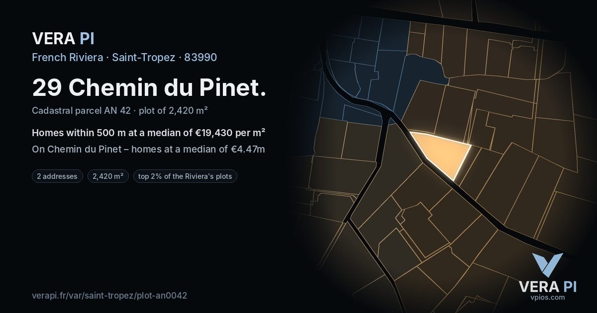 29 Chemin du Pinet, Saint-Tropez at night – the plot lit, the parcels around coloured by the prices near them