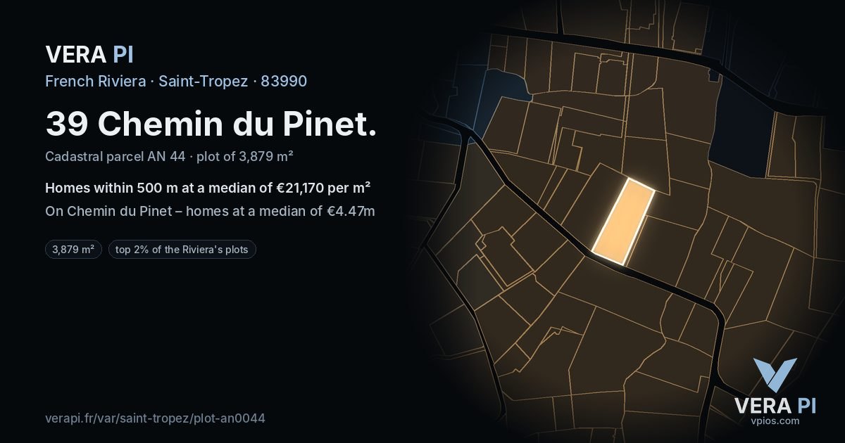 39 Chemin du Pinet, Saint-Tropez at night – the plot lit, the parcels around coloured by the prices near them