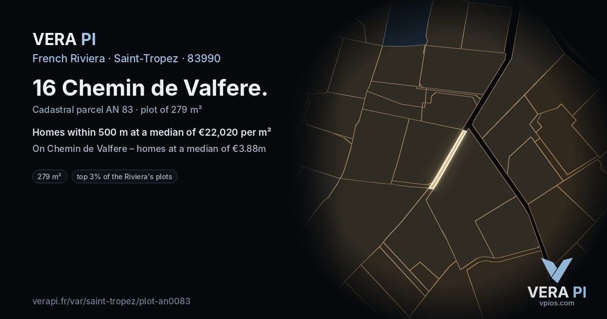 16 Chemin de Valfere, Saint-Tropez at night – the plot lit, the parcels around coloured by the prices near them
