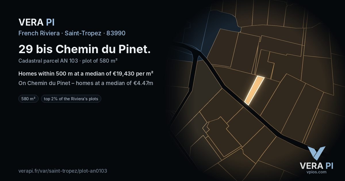 29 bis Chemin du Pinet, Saint-Tropez at night – the plot lit, the parcels around coloured by the prices near them