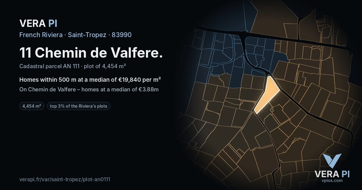11 Chemin de Valfere, Saint-Tropez at night – the plot lit, the parcels around coloured by the prices near them