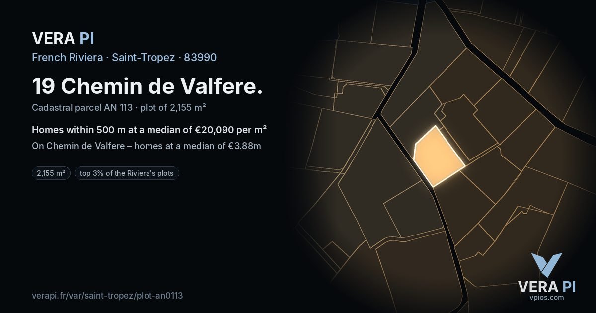 19 Chemin de Valfere, Saint-Tropez at night – the plot lit, the parcels around coloured by the prices near them