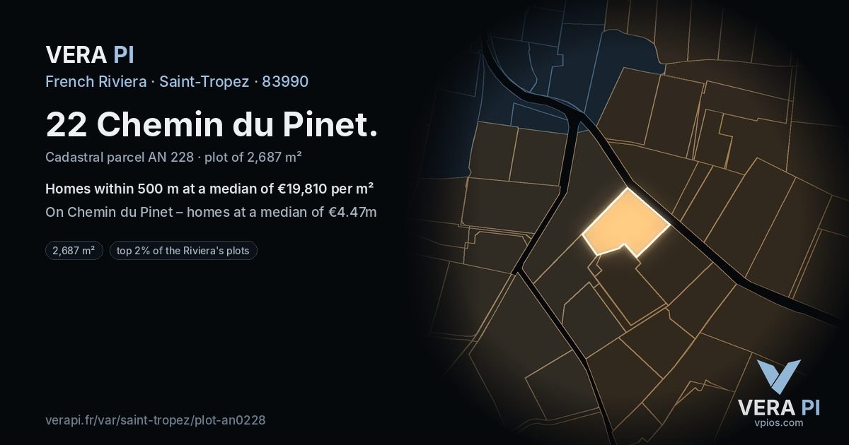 22 Chemin du Pinet, Saint-Tropez at night – the plot lit, the parcels around coloured by the prices near them