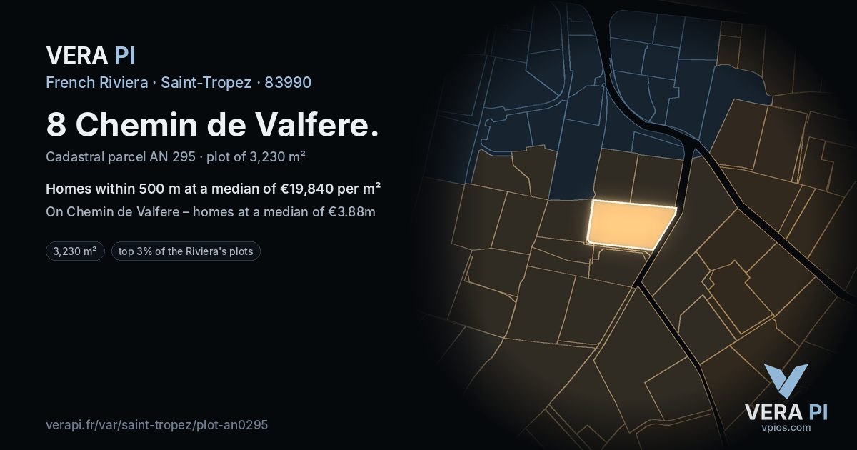 8 Chemin de Valfere, Saint-Tropez at night – the plot lit, the parcels around coloured by the prices near them