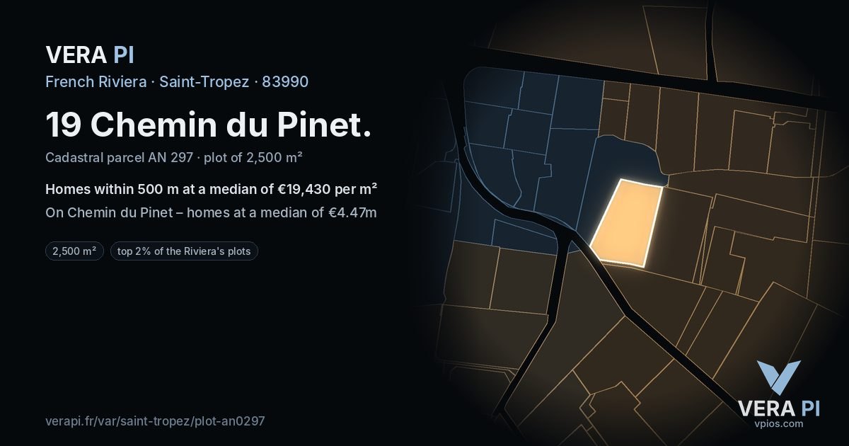 19 Chemin du Pinet, Saint-Tropez at night – the plot lit, the parcels around coloured by the prices near them
