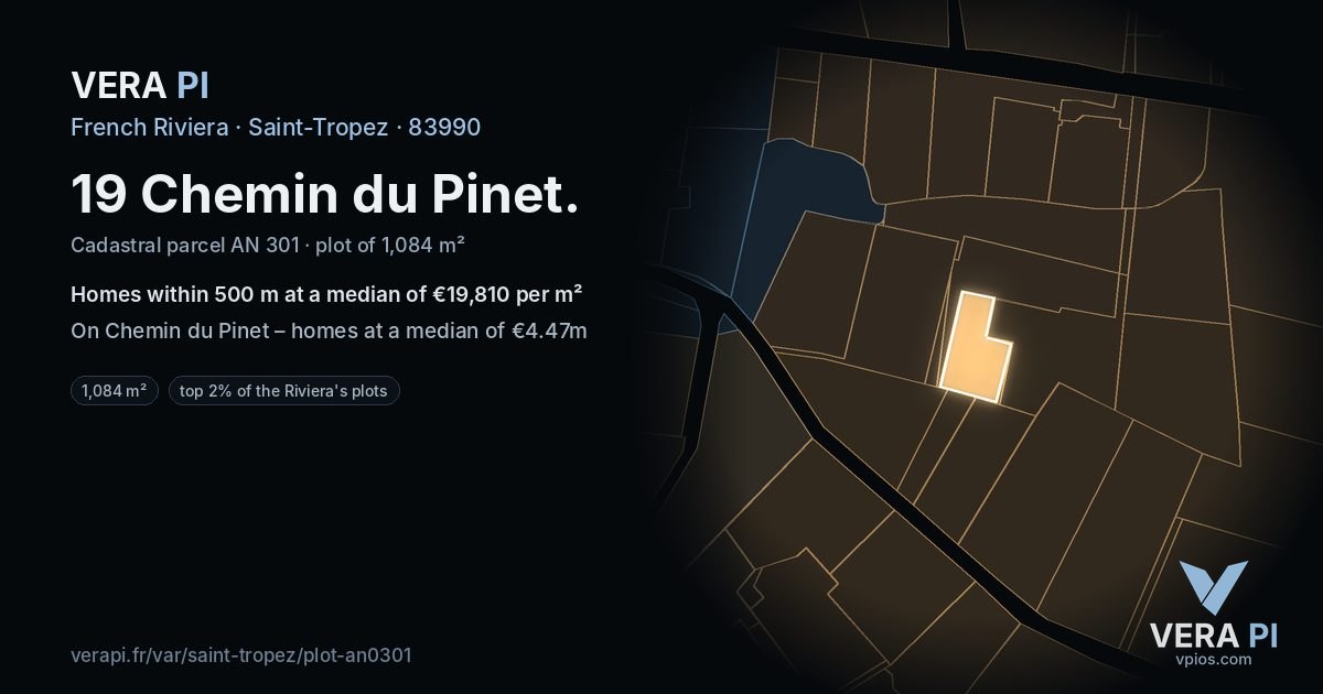 19 Chemin du Pinet, Saint-Tropez at night – the plot lit, the parcels around coloured by the prices near them