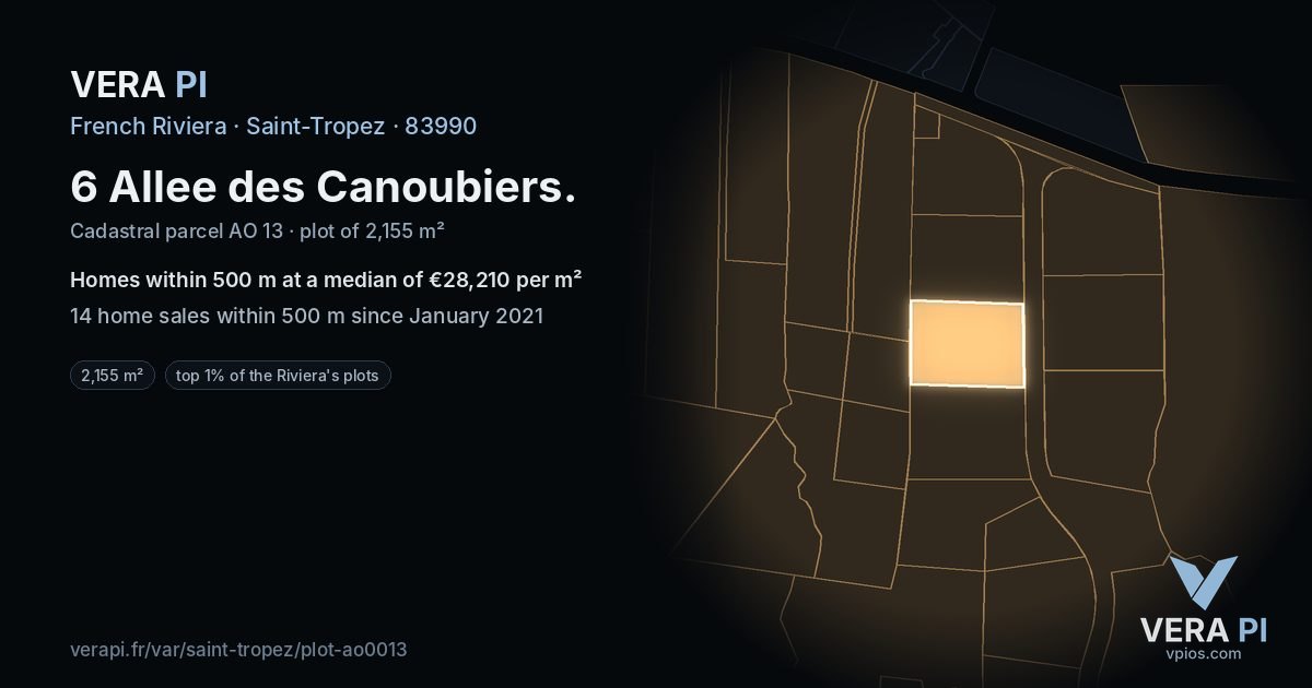6 Allee des Canoubiers, Saint-Tropez at night – the plot lit, the parcels around coloured by the prices near them