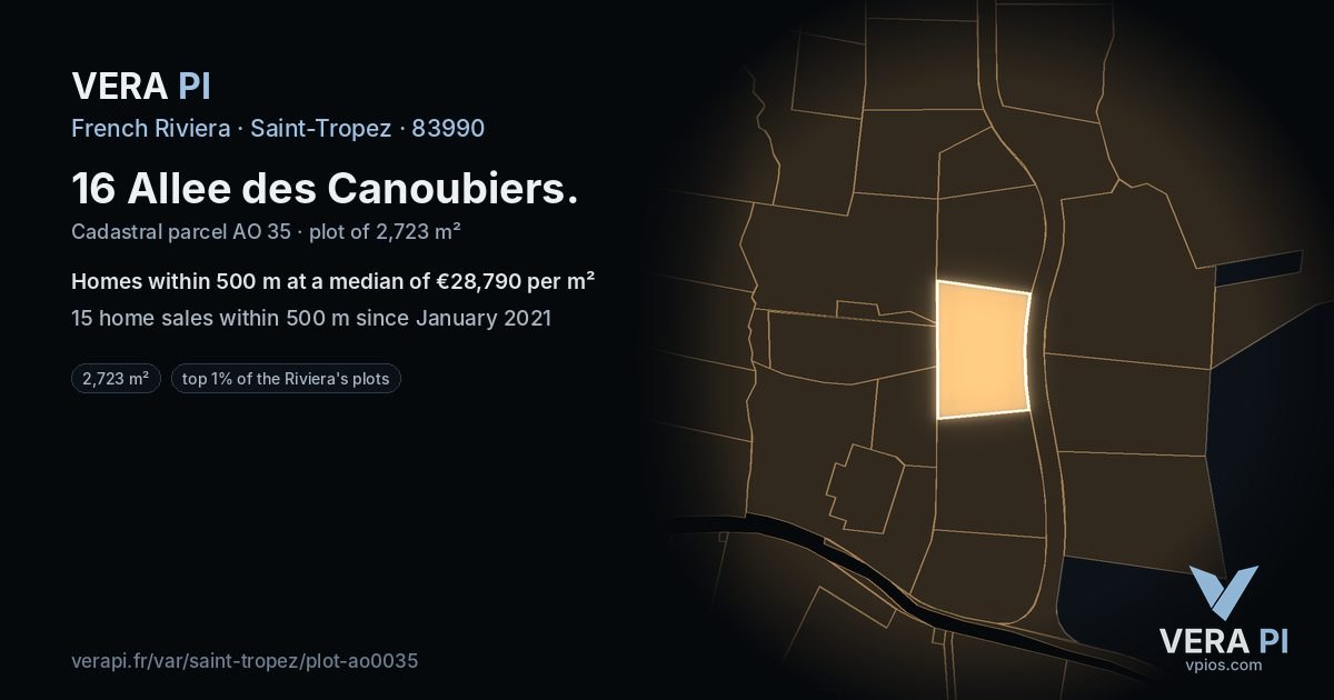 16 Allee des Canoubiers, Saint-Tropez at night – the plot lit, the parcels around coloured by the prices near them