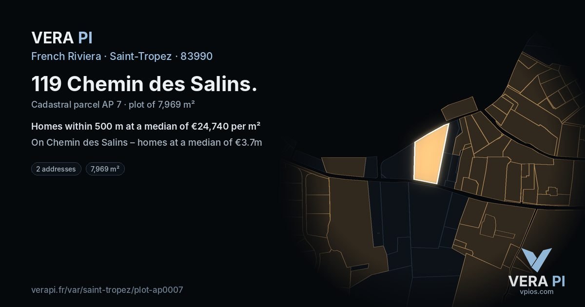 119 Chemin des Salins, Saint-Tropez at night – the plot lit, the parcels around coloured by the prices near them