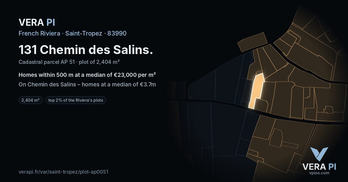 131 Chemin des Salins, Saint-Tropez at night – the plot lit, the parcels around coloured by the prices near them