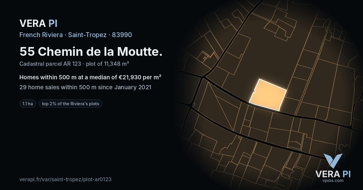 55 Chemin de la Moutte, Saint-Tropez at night – the plot lit, the parcels around coloured by the prices near them