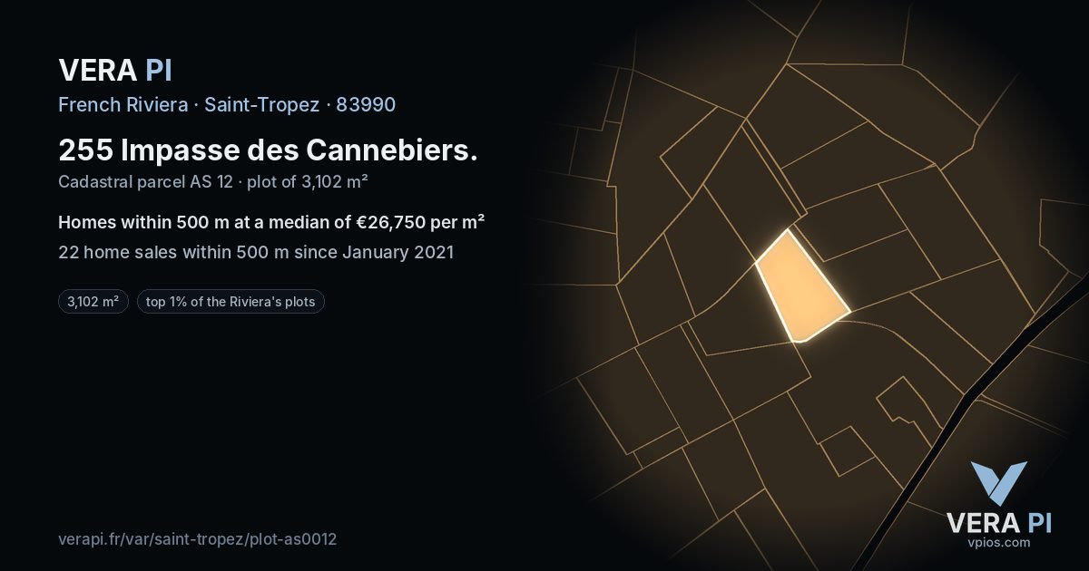 255 Impasse des Cannebiers, Saint-Tropez at night – the plot lit, the parcels around coloured by the prices near them