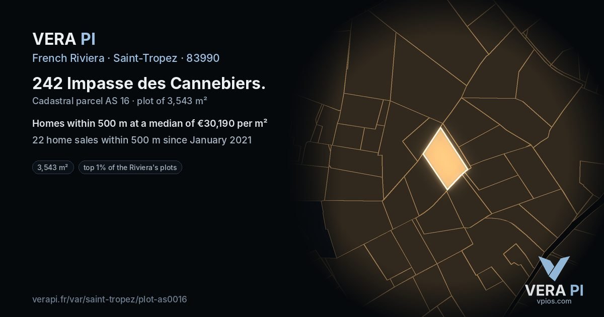 242 Impasse des Cannebiers, Saint-Tropez at night – the plot lit, the parcels around coloured by the prices near them