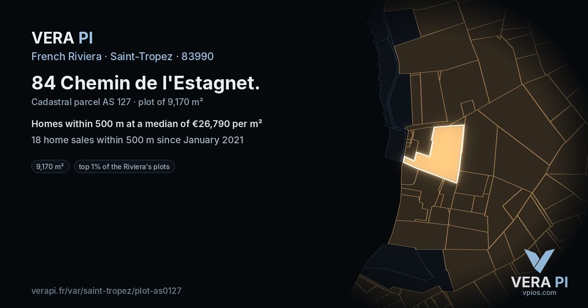 84 Chemin de l'Estagnet, Saint-Tropez at night – the plot lit, the parcels around coloured by the prices near them