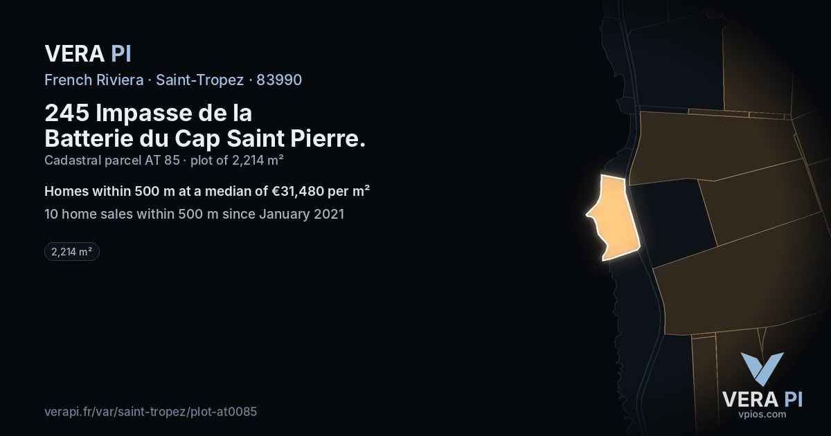 245 Impasse de la Batterie du Cap Saint Pierre, Saint-Tropez at night – the plot lit, the parcels around coloured by the prices near them