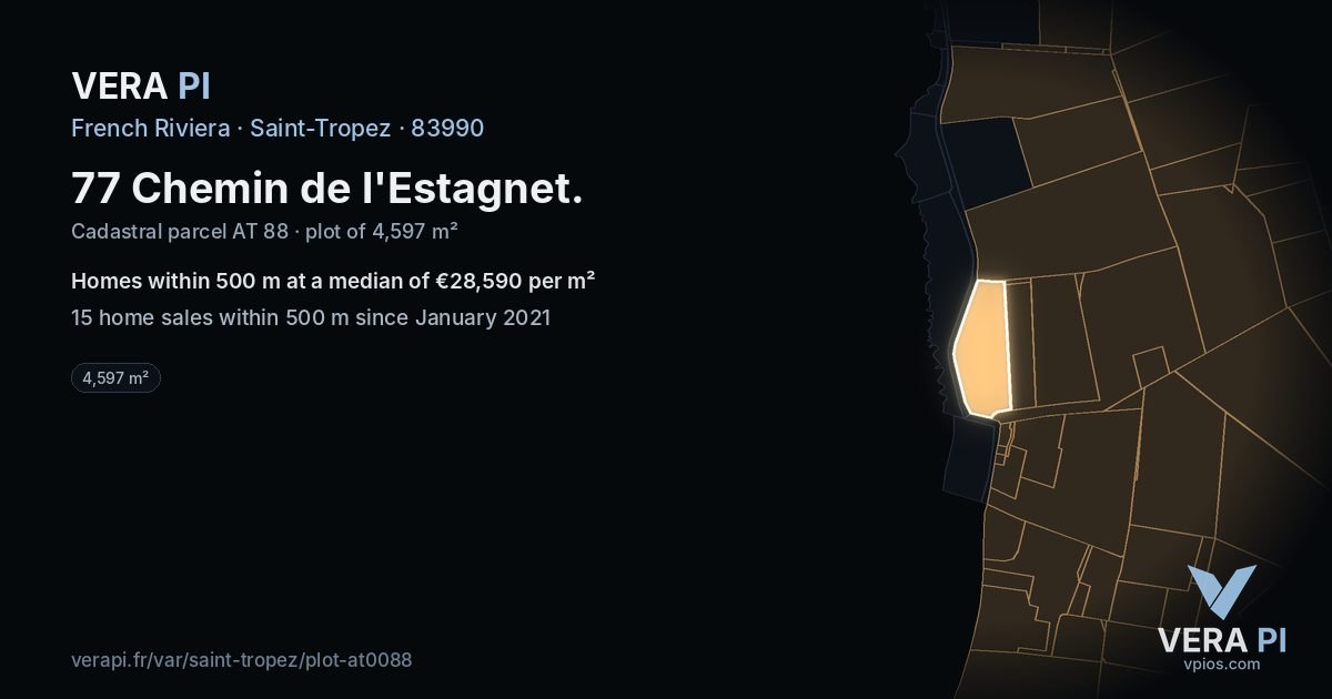 77 Chemin de l'Estagnet, Saint-Tropez at night – the plot lit, the parcels around coloured by the prices near them