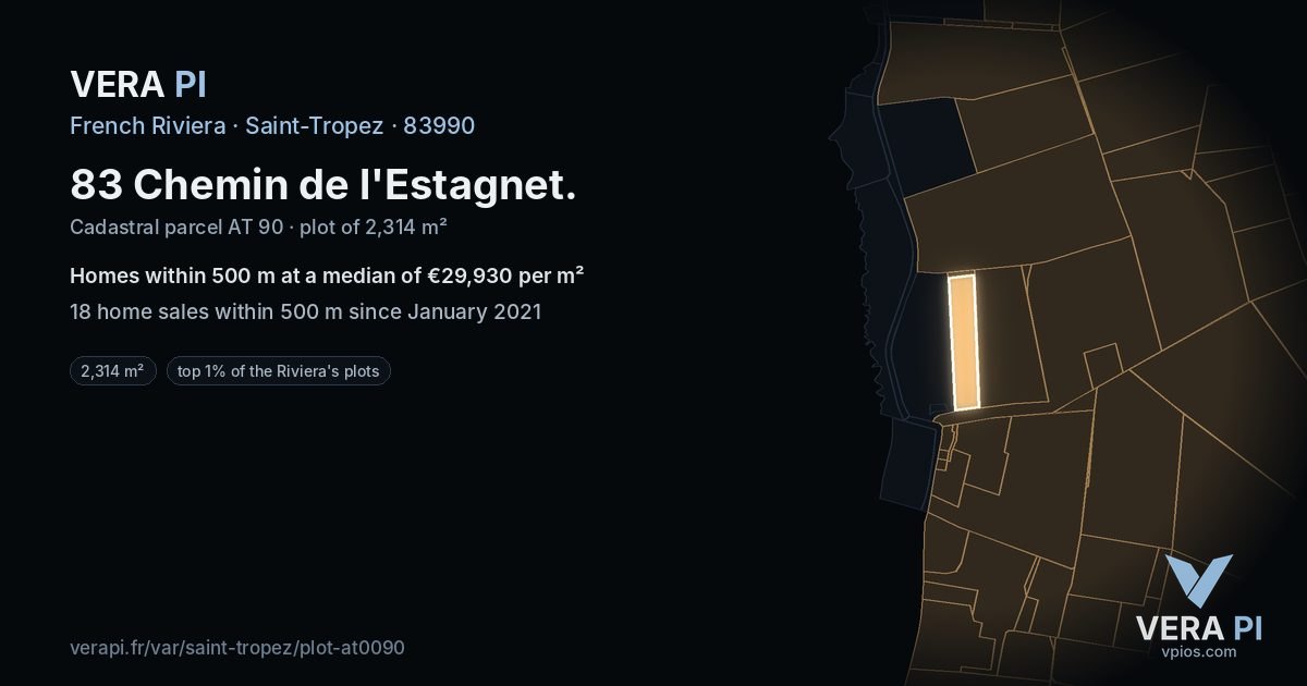 83 Chemin de l'Estagnet, Saint-Tropez at night – the plot lit, the parcels around coloured by the prices near them