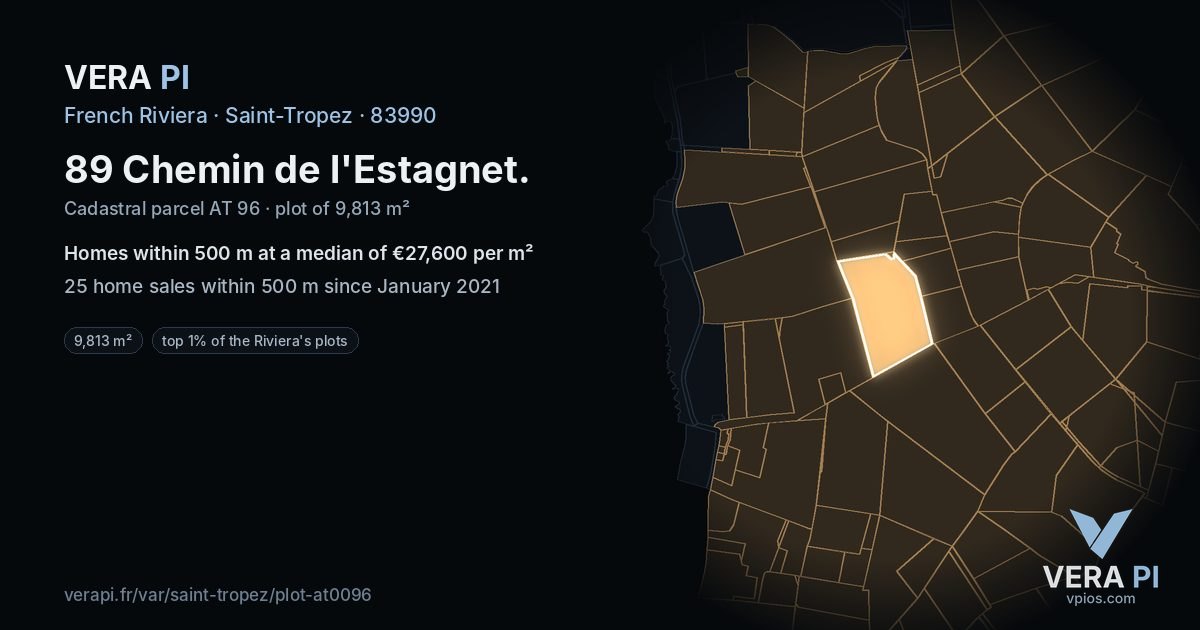 89 Chemin de l'Estagnet, Saint-Tropez at night – the plot lit, the parcels around coloured by the prices near them