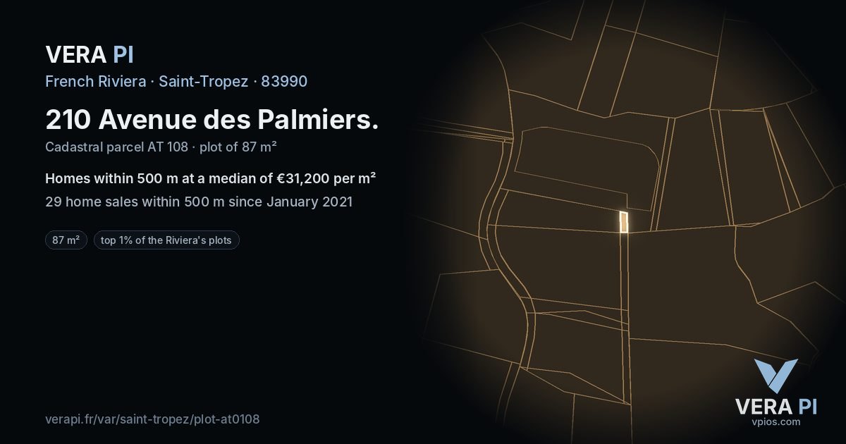 210 Avenue des Palmiers, Saint-Tropez at night – the plot lit, the parcels around coloured by the prices near them