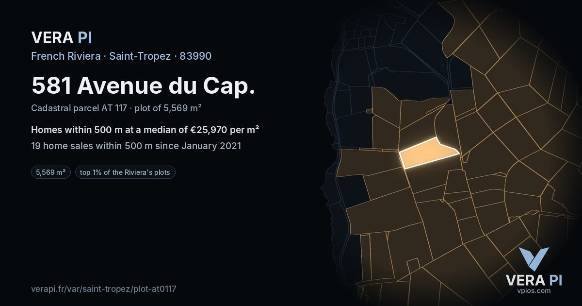 581 Avenue du Cap, Saint-Tropez at night – the plot lit, the parcels around coloured by the prices near them