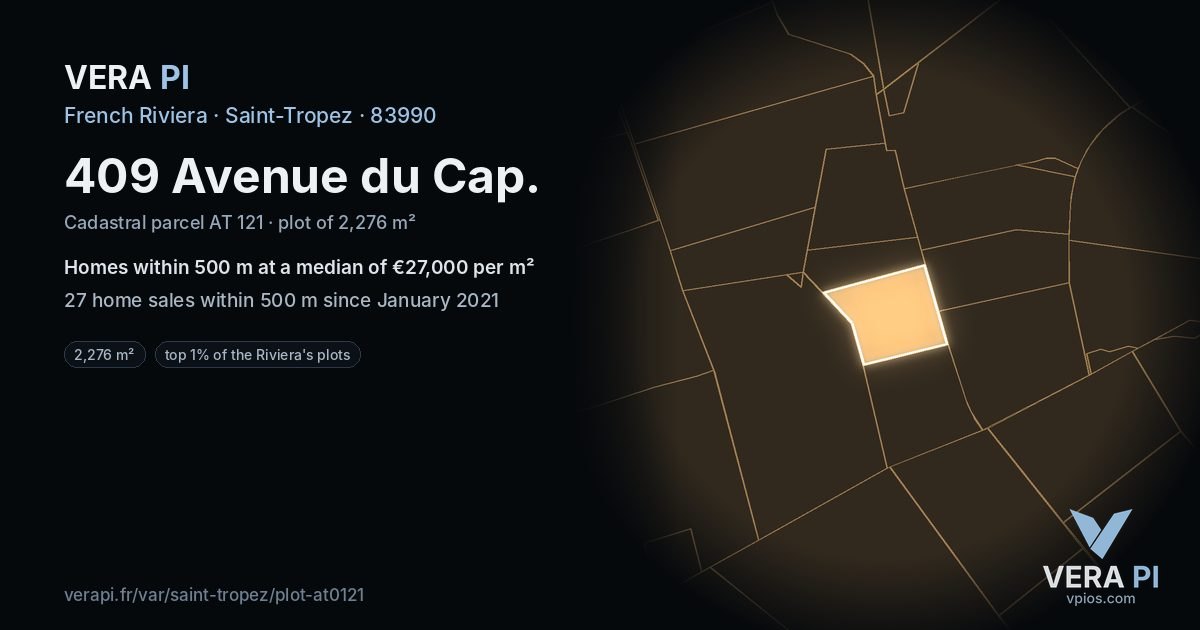 409 Avenue du Cap, Saint-Tropez at night – the plot lit, the parcels around coloured by the prices near them