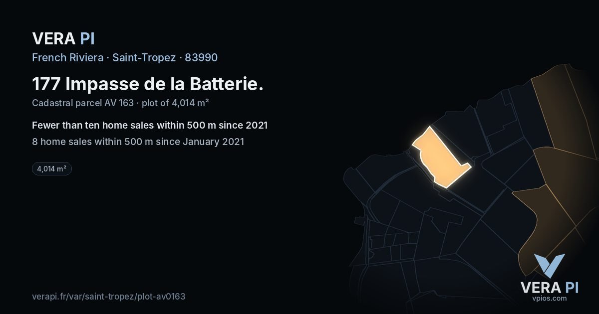 177 Impasse de la Batterie, Saint-Tropez at night – the plot lit, the parcels around coloured by the prices near them