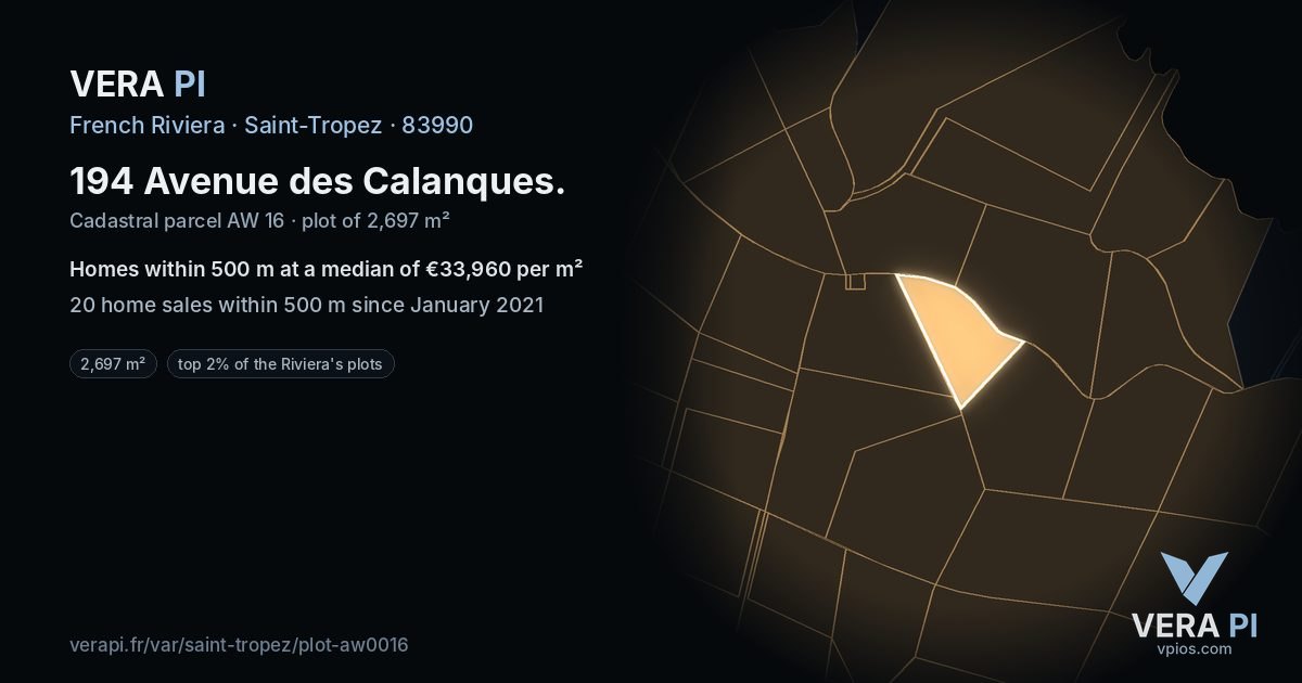194 Avenue des Calanques, Saint-Tropez at night – the plot lit, the parcels around coloured by the prices near them