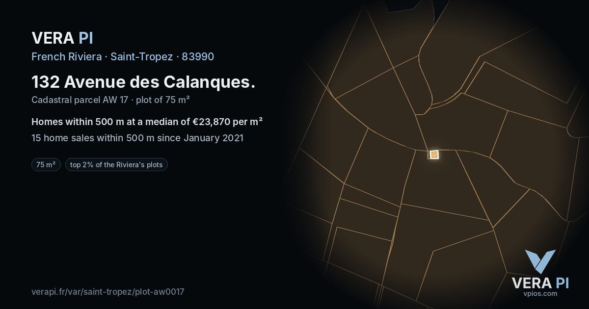 132 Avenue des Calanques, Saint-Tropez at night – the plot lit, the parcels around coloured by the prices near them