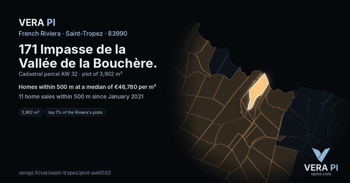 171 Impasse de la Vallée de la Bouchère, Saint-Tropez at night – the plot lit, the parcels around coloured by the prices near them