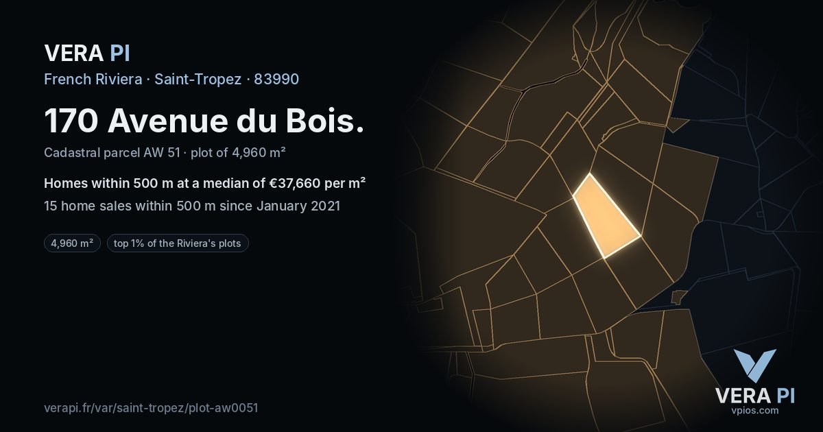 170 Avenue du Bois, Saint-Tropez at night – the plot lit, the parcels around coloured by the prices near them