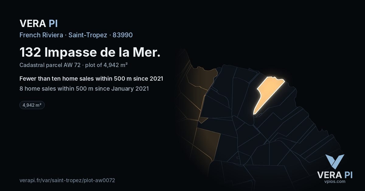 132 Impasse de la Mer, Saint-Tropez at night – the plot lit, the parcels around coloured by the prices near them
