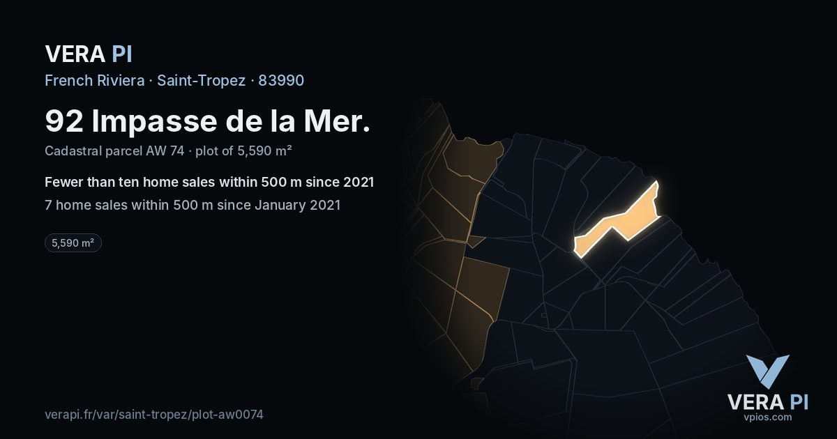 92 Impasse de la Mer, Saint-Tropez at night – the plot lit, the parcels around coloured by the prices near them