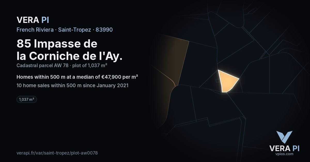 85 Impasse de la Corniche de l'Ay, Saint-Tropez at night – the plot lit, the parcels around coloured by the prices near them