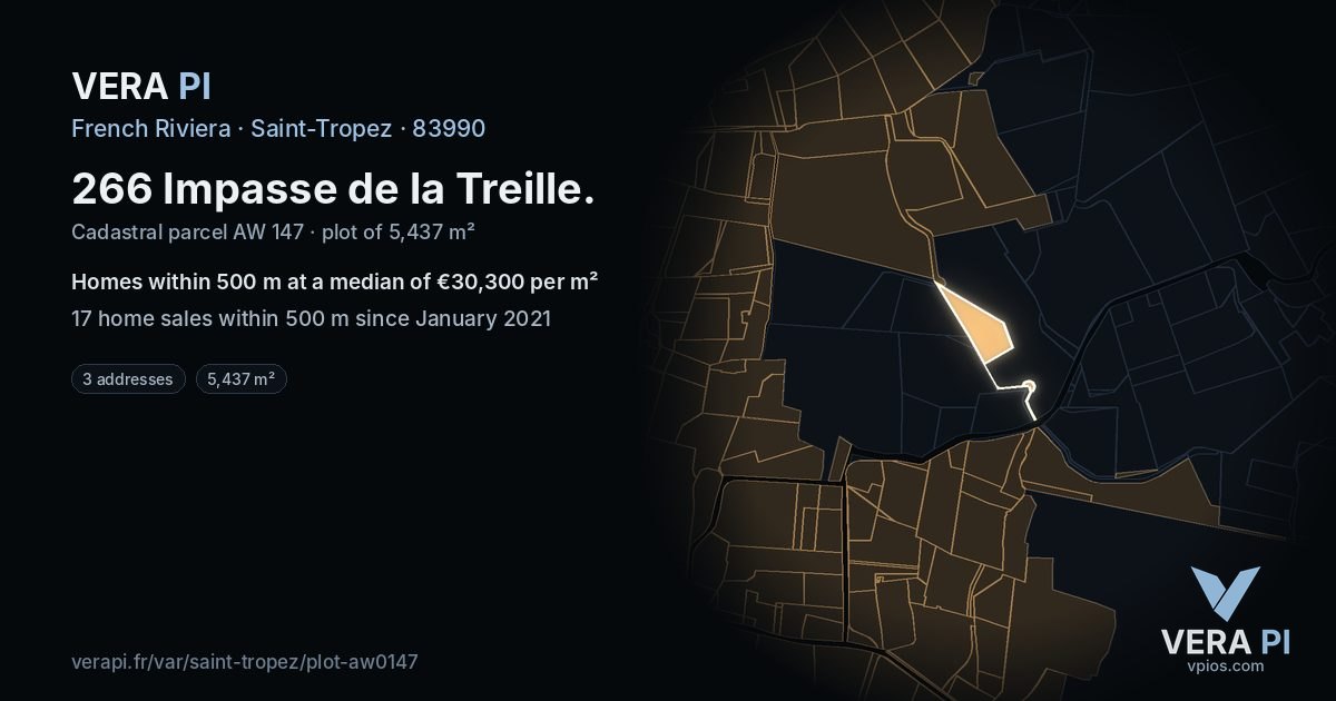 266 Impasse de la Treille, Saint-Tropez at night – the plot lit, the parcels around coloured by the prices near them