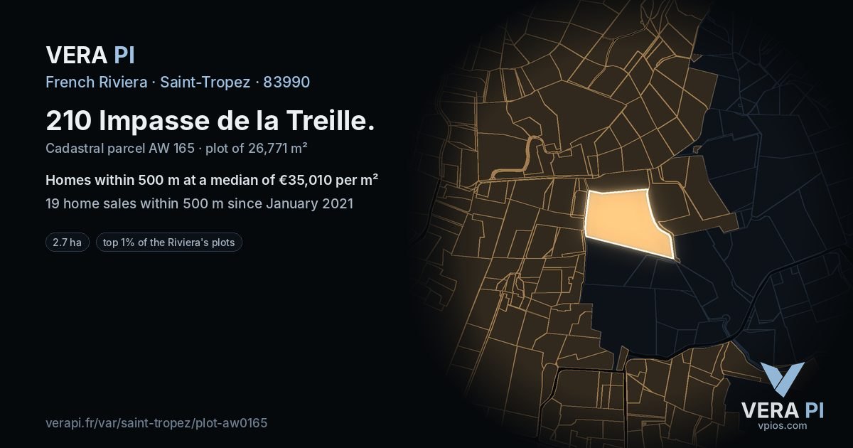 210 Impasse de la Treille, Saint-Tropez at night – the plot lit, the parcels around coloured by the prices near them