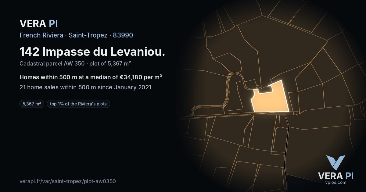 142 Impasse du Levaniou, Saint-Tropez at night – the plot lit, the parcels around coloured by the prices near them