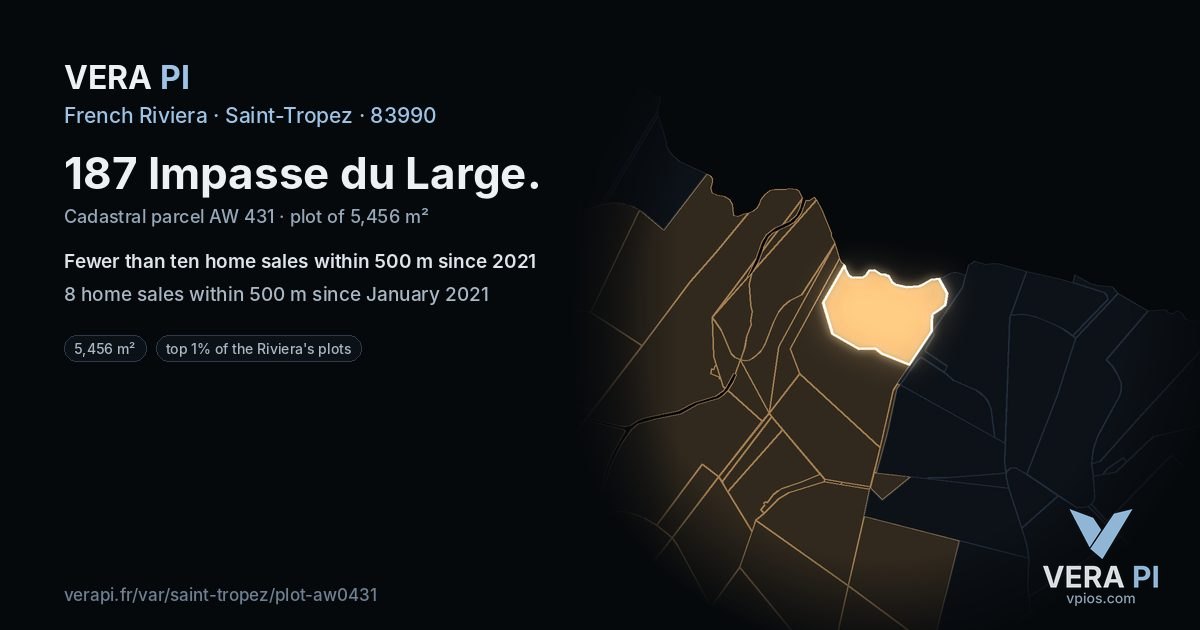 187 Impasse du Large, Saint-Tropez at night – the plot lit, the parcels around coloured by the prices near them