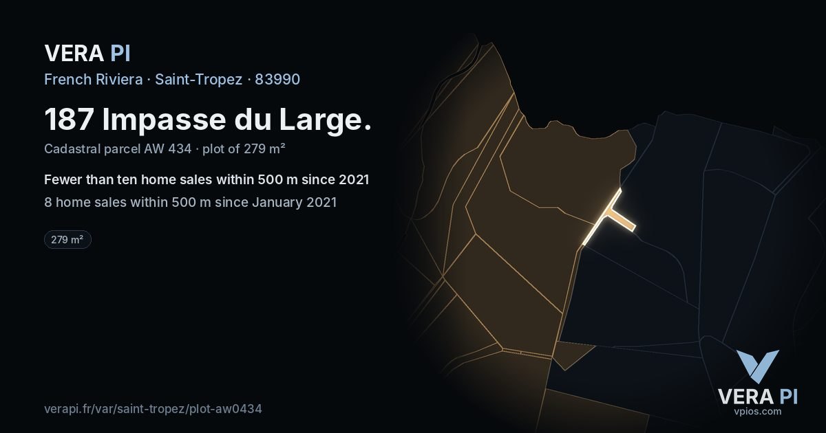 187 Impasse du Large, Saint-Tropez at night – the plot lit, the parcels around coloured by the prices near them