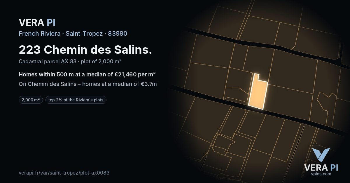 223 Chemin des Salins, Saint-Tropez at night – the plot lit, the parcels around coloured by the prices near them