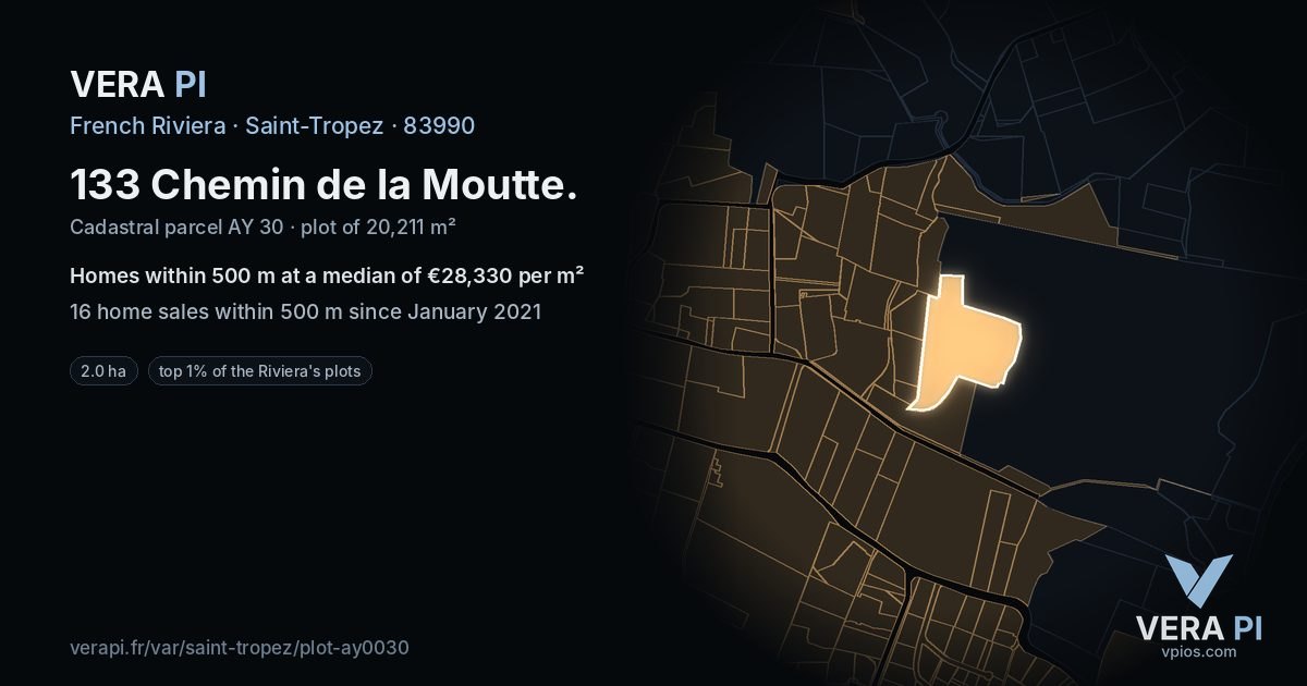 133 Chemin de la Moutte, Saint-Tropez at night – the plot lit, the parcels around coloured by the prices near them